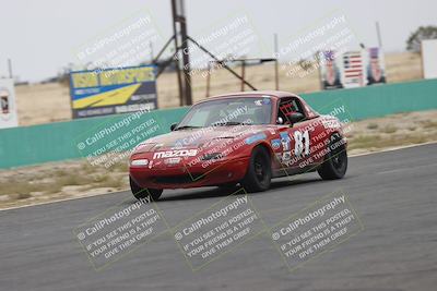 media/Jun-01-2025-CalClub SCCA (Sun) [[eae223c5dd]]/Group 5/Race (Front Straight)/